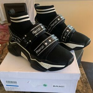 Brand New Made in Italy very fashionable sneakers